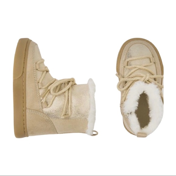 Gymboree Other - Gymboree gold metallic moon boots Size: 7